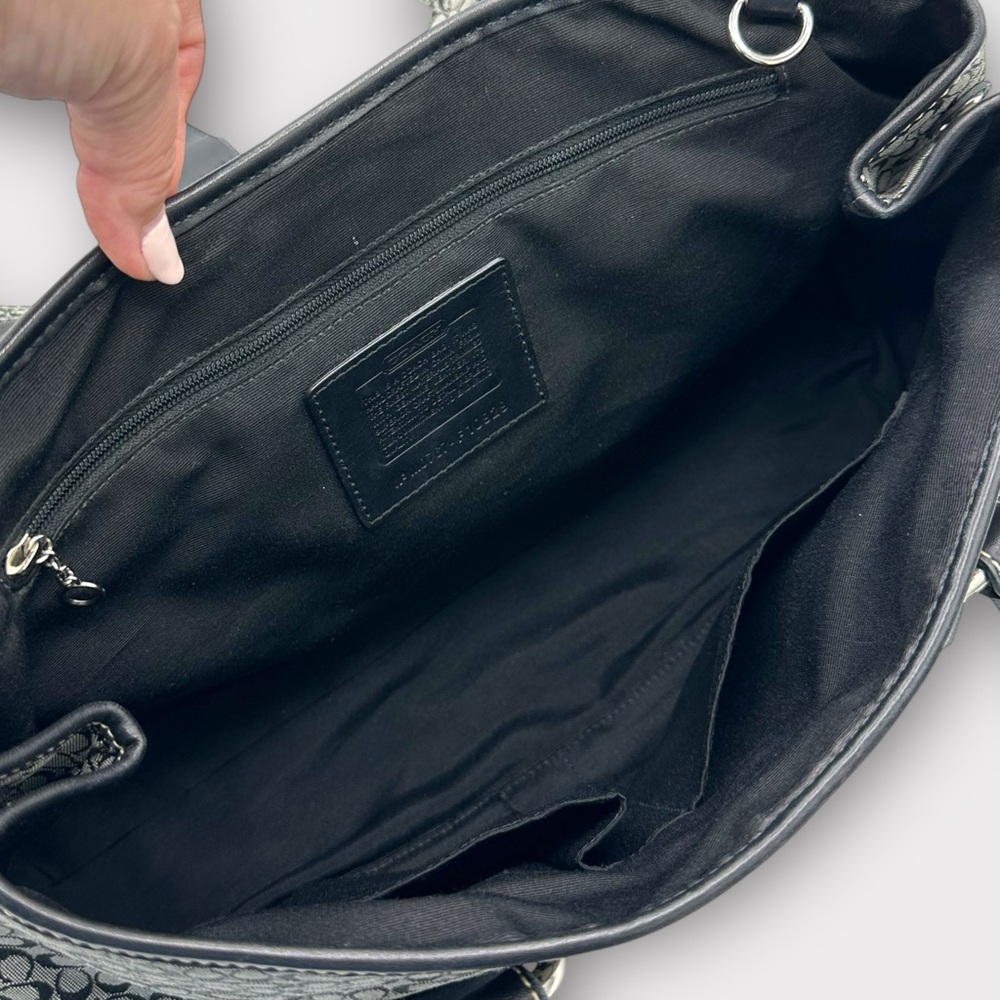 ⭐️⭐️SOLD⭐️⭐️ Coach Soho Black/Gray Monogram Canvas Leather Satchel F10929 Y2K - Picture 12 of 16